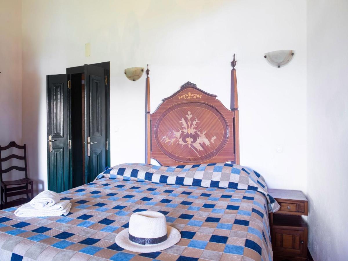 House With Authentic Tiling And Antique Furniture Villa Монтемор-о-Ново Екстериор снимка