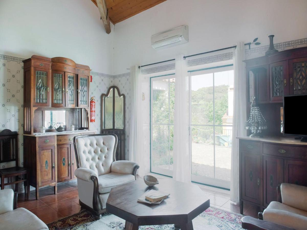 House With Authentic Tiling And Antique Furniture Villa Монтемор-о-Ново Екстериор снимка